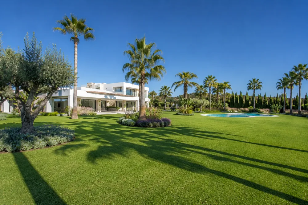 Césped natural y artificial para jardines en Sant Cugat del Vallès